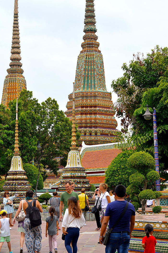 Visit Wat Pho to see the Reclining Buddha // Nattie on the Road