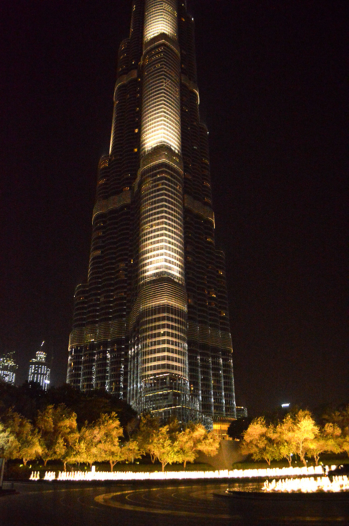 The Burj Khalifa Dubai // Nattie on the Road